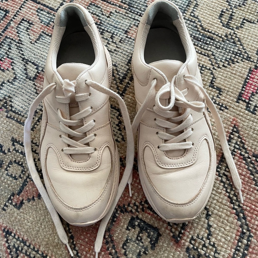 Everlane Blush Leather Sneakers